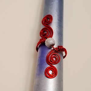 Red wire bead ring